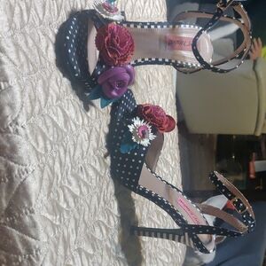 Betsey Johnson Black Polka Dot Floral Heels
